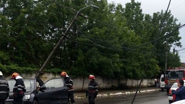 ACCIDENT LA INTRAREA ÎN PUCIOASA