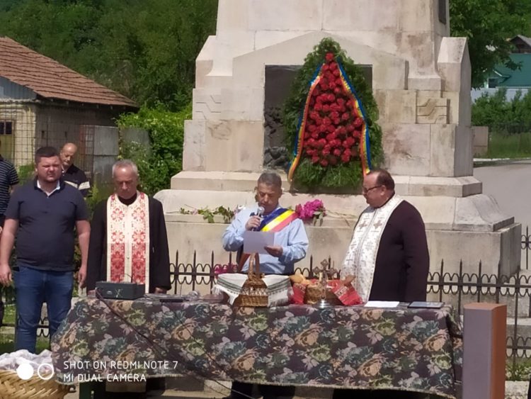 ZIUA EROILOR SĂRBĂTORITĂ LA BRĂNEȘTI