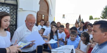 PRIMĂRIA LUDESTI ÎNCURAJEAZĂ PERFORMANȚA – CEI MAI BUNI ELEVI AU FOST PREMIAȚI DE AUTORITATEA PUBLICĂ LOCALĂ