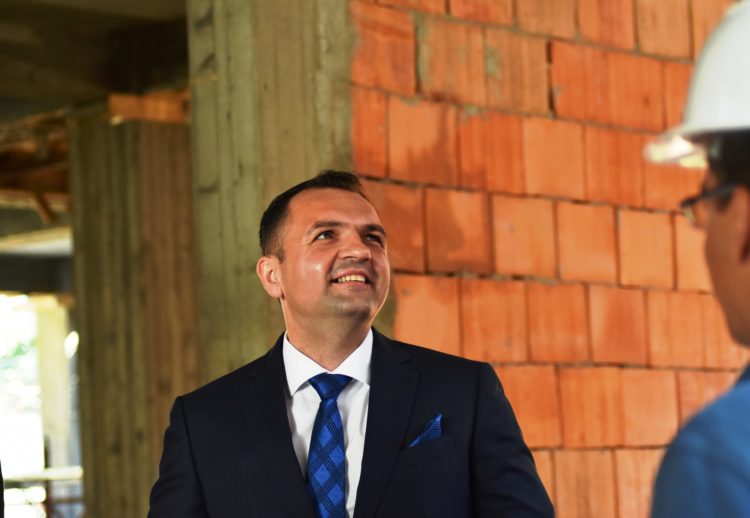 Extindere, reabilitare (consolidare, recompartimentare), modernizare și echipare Creșa nr. 14 Târgoviște