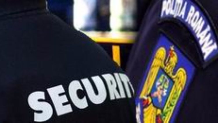 Agenții de pază, verificați de polițiștii din cadrul Serviciului de Ordine Publică