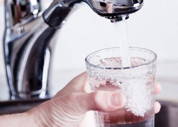 CONTROALE SANITARE LA APROVIZIONAREA CU APĂ A DAMBOVITENILOR DIN ZONELE URBANE