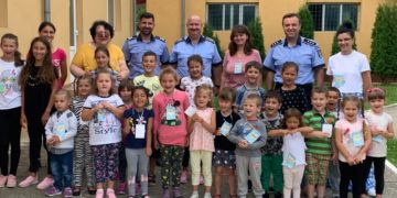 POLIȚIȘTII DAMBOVITENI, ALĂTURI DE COPII ȘI ÎN VACANȚĂ!