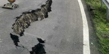 ASFALTUL DE PE DN 71 TÂRGOVIȘTE-SINAIA S-A CRĂPAT