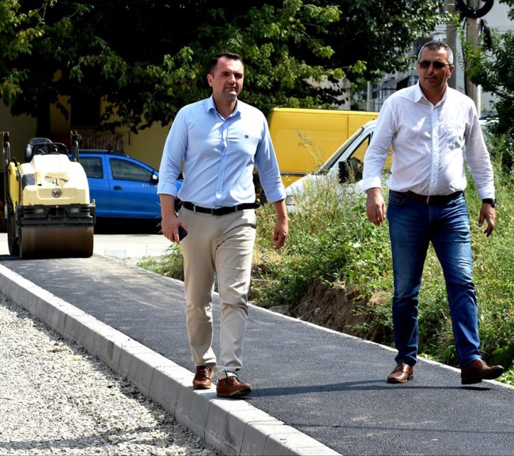 CONTINUĂ  LUCRĂRILE DE MODERNIZARE A STRĂZILOR DIN MUNICIPIUL TÂRGOVIȘTE