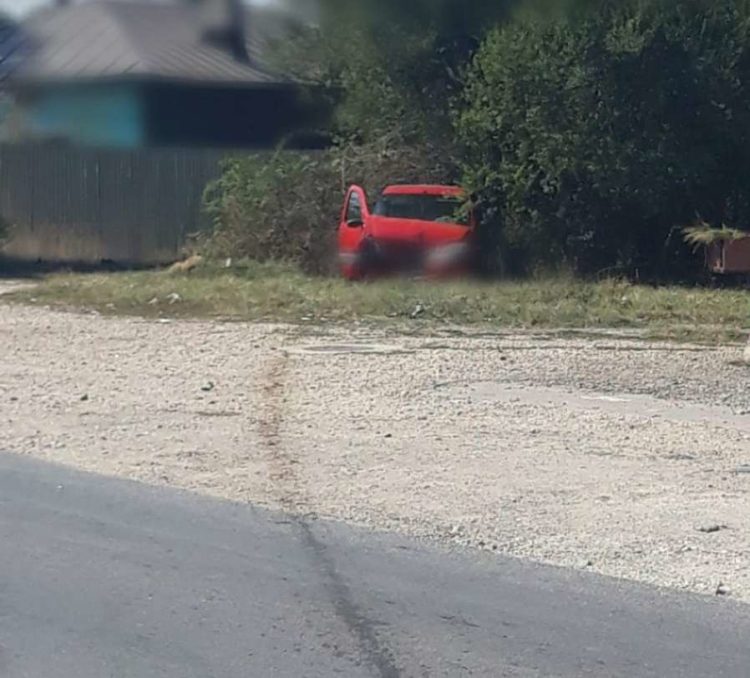 ACCIDENT LA PETREȘTI! O PERSOANĂ A FOST TRANSPORTATĂ LA SPITAL