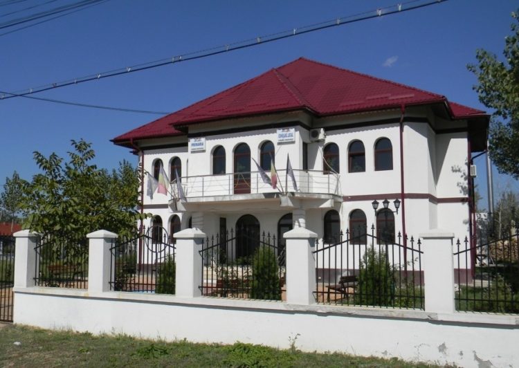 PRIMĂRIA CRÂNGURILE – ANUNȚ CONCURSURI