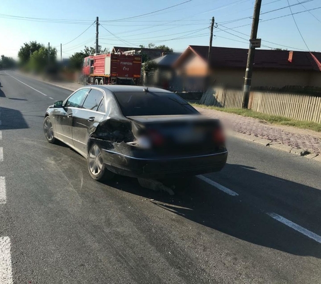 O FEMEIE ÎN VÂRSTĂ DE 52 DE ANI A FOST RĂNITĂ ÎN ACEASTĂ DIMINEAȚĂ, PE DRUMUL NAȚIONAL 7, ÎN TĂRTĂȘEȘTI