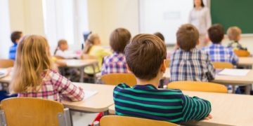 CURSURILE NOULUI AN ȘCOLAR 2019 – 2020 VOR ÎNCEPE PE DATA DE 9 SEPTEMBRIE, A DECIS JOI MINISTRUL INTERIMAR AL EDUCAȚIEI, DANIEL BREAZ
