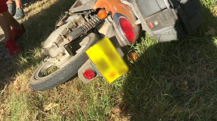 PE  DN72A, ÎN AFARA LOCALITĂȚII PRISEACA, S-A PRODUS O COLIZIUNE ÎNTRE UN AUTOTURISM ȘI UN MOPED