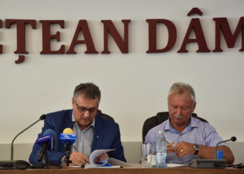 OPREA ALEXANDRU VREA SĂ FIE PREȘEDINTELE PSD DÂMBOVIȚA DAR FURĂ CA ÎN CODRU! SEMNEAZĂ CONTRACTE DE ASOCIERE CU BREZOAELE DAR…ȘI CU ALȚII!!!… IAR BANII AJUNG ÎN BUZUNARELE SALE PRINTR-O FIRMA DE CONSULTANȚĂ!