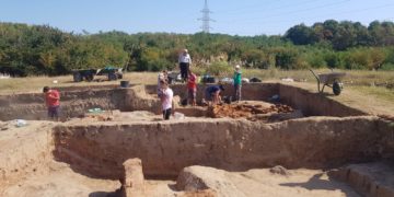 COMPLEXUL NAȚIONAL MUZEAL „CURTEA DOMNEASCĂ”  ȘI CONSILIUL JUDEȚEAN DÂMBOVIȚA VA PROPUN VIZITAREA ȘANTIERULUI ARHEOLOGIC DE LA GEANGOEȘTI – HULĂ