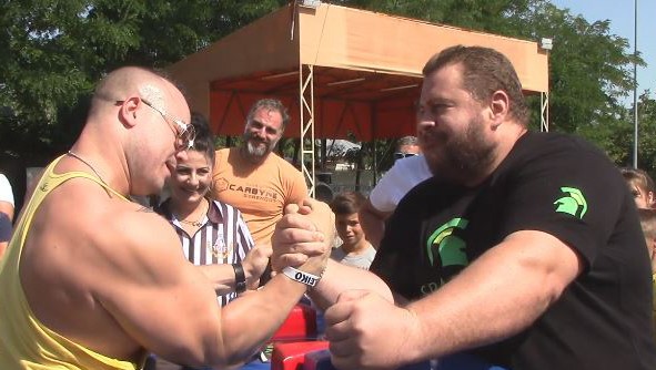 FĂRĂ MICI ȘI BERE! AȘA S-A GÂNDIT PRIMARUL DIN RĂCARI, DÂMBOVIȚA, SĂ SĂRBĂTOREASCĂ ZILELE ORAȘULUI