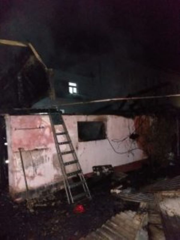 INCENDIU LA O ANEXĂ GOSPODĂREASCĂ ÎN MORENI!