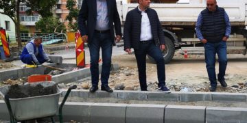 ÎNCĂ O PARCARE DIN MICRORAIONUL NR. 3, SE AFLĂ ÎN PLIN PROCES DE MODERNIZARE