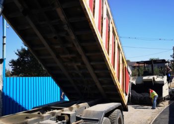 CONTINUĂ LUCRĂRILE DE MODERNIZARE A INFRASTRUCTURII RUTIERE DIN MUNICIPIUL TÂRGOVIȘTE