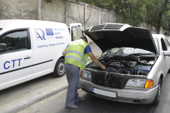 INSPECTORII RAR AU VERIFICAT SUTE DE MAȘINI ÎN TRAFIC