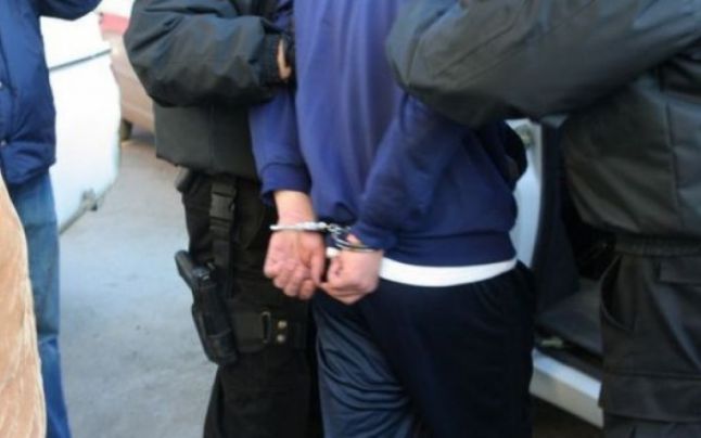 ȘASE BĂRBAȚI, REȚINUȚI DE POLIȚIȘTII MORENARI