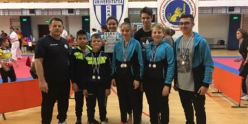 O MEDALIE DE AUR, TREI DE ARGINT ȘI ȘASE DE BRONZ REPREZINTĂ ZESTREA OBȚINUTĂ DE KARATEKA CLUBULUI SPORTIV TÂRGOVIȘTE LA CUPA BĂNIEI