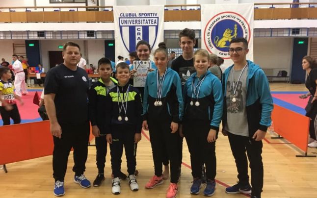 O MEDALIE DE AUR, TREI DE ARGINT ȘI ȘASE DE BRONZ REPREZINTĂ ZESTREA OBȚINUTĂ DE KARATEKA CLUBULUI SPORTIV TÂRGOVIȘTE LA CUPA BĂNIEI