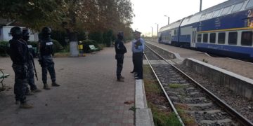 GĂRILE DIN DÂMBOVIȚA LUATE CU ASALT IN ACEASTĂ DIMINEAȚĂ DE POLIȚIE SI JANDARMERIE