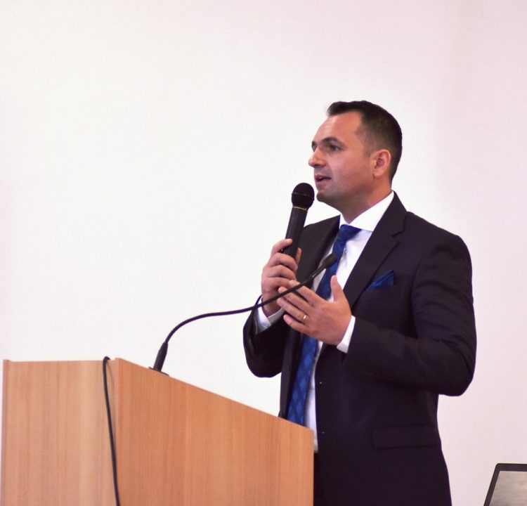 CRISTIAN STAN – ”LA DEBUT DE AN UNIVERSITAR, SUCCES TUTUROR STUDENȚILOR ȘI PROFESORILOR!”