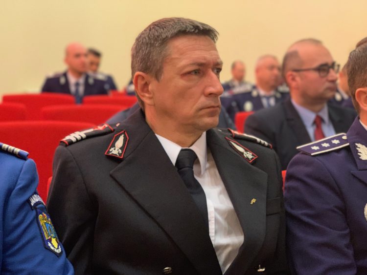 TIȚA DAN- Un angajat ISU Dâmbovița, reținut după ce a primit mită la un control PSI