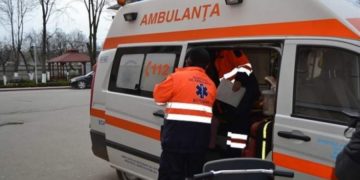 DOI OAMENI AU SUFERIT LEZIUNI DIN CAUZA NEATENȚIEI DE CARE AU DAT DOVADĂ ÎN TIMPUL PRESTĂRII UNOR ACTIVITĂȚI GOSPODĂREȘTI!