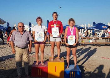 REZULTATE EXCELENTE PENTRU SPORTIVELE CLUBURILOR DAMBOVIȚENE LA EDIȚIA DIN ACEST AN A CAMPIONATULUI NAȚIONAL DE LUPTE PE PLAJĂ PENTRU JUNIORI ȘI SENIORI, GĂZDUITE PE PLAJA DIN MAMAIA