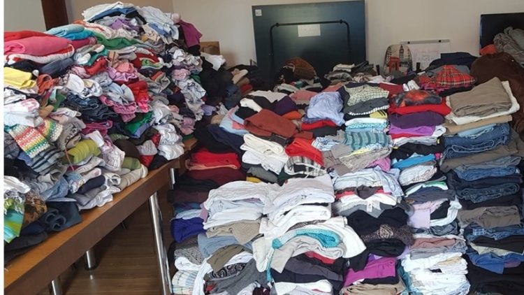 HAINE OFERITE DÂMBOVIȚENILOR DE ASOCIAȚIA COMMUNIO