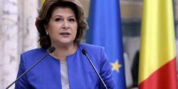 ROVANA PLUMB, ACCEPTATĂ PENTRU POSTUL DE COMISAR EUROPEAN