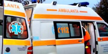ANGAJAȚII UNUI AZIL S-AU ALARMAT, CÂND I S-A FĂCUT RĂU UNEI FEMEI, ÎN TIMPUL MESEII