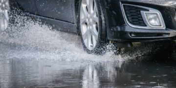 CONDUCEȚI PREVENTIV, PE TIMP PLOIOS!