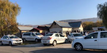 ÎN ACEASTĂ DIMINEAȚĂ, POLIȚIȘTII DIN GĂEȘTI DESCIND LA 11 PERSOANE BĂNUITE DE COMITEREA UNOR FURTURI ȘI A UNOR TÂLHĂRII PRIN METODA ”DISTRAGERII ATENȚIEI”, PE AUTOSTRĂZI ȘI DRUMURI NAȚIONALE