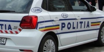 O TÂNĂRA DE 23 DE ANI, S-A ALES CU DOSAR PENAL. A CONDUS O MAȘINĂ CE AVEA AUTORIZAȚIA DE CIRCULAȚIE EXPIRATĂ