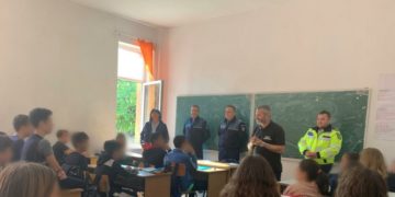 SESIUNE DE INFORMARE A ELEVILOR DE LA ȘCOALA GIMNAZIALĂ RĂCARI