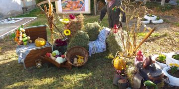 COPIII DE LA ȘCOALA RADU CEL MARE DIN TÂRGOVIȘTE AU FOST, ASTĂZI, PROTAGONIȘTII PRIMEI EDIȚII A UNUI FESTIVAL ȘI TÂRG DEDICAT TOAMNEI