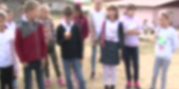 ÎNCĂ UN CAZ ȘOCANT ZGUDUIE COMUNITATEA DIN ORAȘUL DÂMBOVIȚEAN PUCIOASA! MAI MULȚI COPII S-AU PLÂNS PĂRINȚILOR CĂ UN PROFESOR AR AVEA UN COMPORTAMENT DUBIOS FAȚĂ DE EI