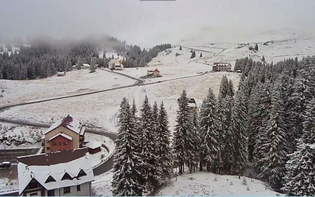 TRASEELE MONTANE DIN MUNȚII BUCEGI S-AU ÎNCHIS DE LA 1 NOIEMBRE, DUPĂ CE A NINS ÎN ULTIMELE 24 DE ORE