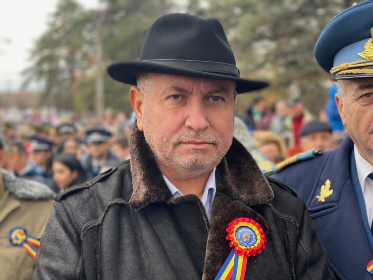 GALERIE FOTO – CEREMONIE PUBLICĂ MILITARĂ ȘI RELIGIOASĂ – 1 DECEMBRIE