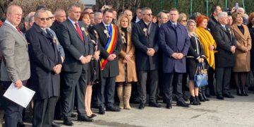 ZIUA VICTORIEI REVOLUȚIEI ROMÂNE SĂRBĂTORITĂ LA TÂRGOVIȘTE – GALERIE FOTO (VEZI CE POLITICENI AU FOST ȘI CARE AU LIPSIT)