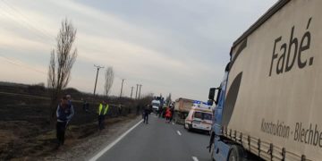 Accident între două tiruri pe DN1A!