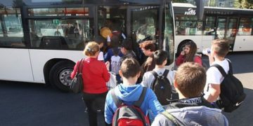 TRANSPORT GRATUIT PENTRU ELEVI
