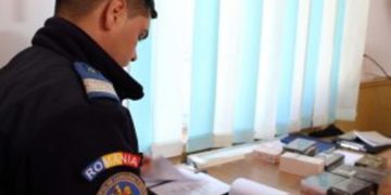 Parfumuri contrafăcute au fost confiscate de jandarmi în Târgoviște!