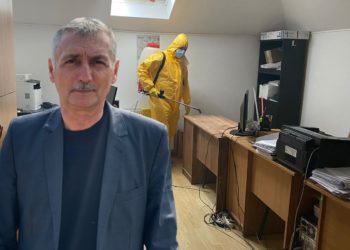 BĂLENI: PRIMARUL FLOREA MUȘAT A DISPUS EFECTUAREA UNEI DEZINFECȚII PROFESIONALE ATÂT LA SEDIUL PRIMĂRIEI CÂT ȘI LA LICEUL ȘI GRĂDINIȚA DIN LOCALITATE