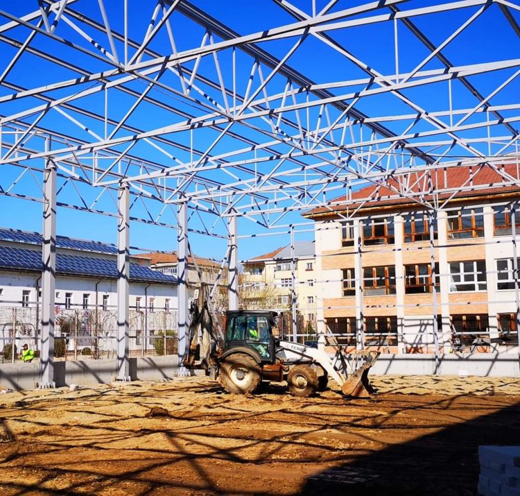 Continuă lucrările la Școala „Matei Basarab” din Târgoviște!