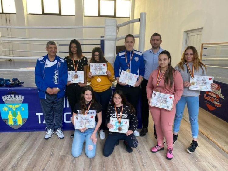 Pugilistele de la CSM Târgoviște au fost de șapte ori pe podium la Cupa României!