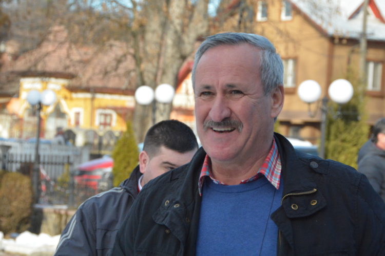 ALERTĂ! UN PRIMAR DÂMBOVIȚEAN ESTE SUSPECT DE CORONAVIRUS! IERI ACESTA S-A ÎNTORS DIN ISRAEL ȘI ARE SIMPTOME!