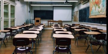 Școlile vor rămâne închise până după Paște!