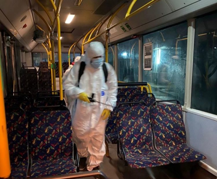 Autobuzele și microbuzele de la Servicii Publice Municipale Târgoviște sunt dezinfectate!